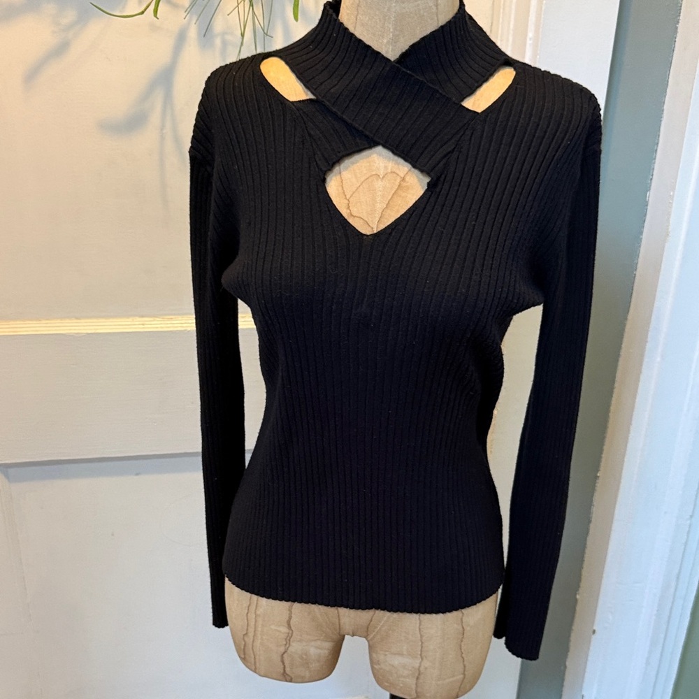 Rock & Republic Black V-Neck Sweater